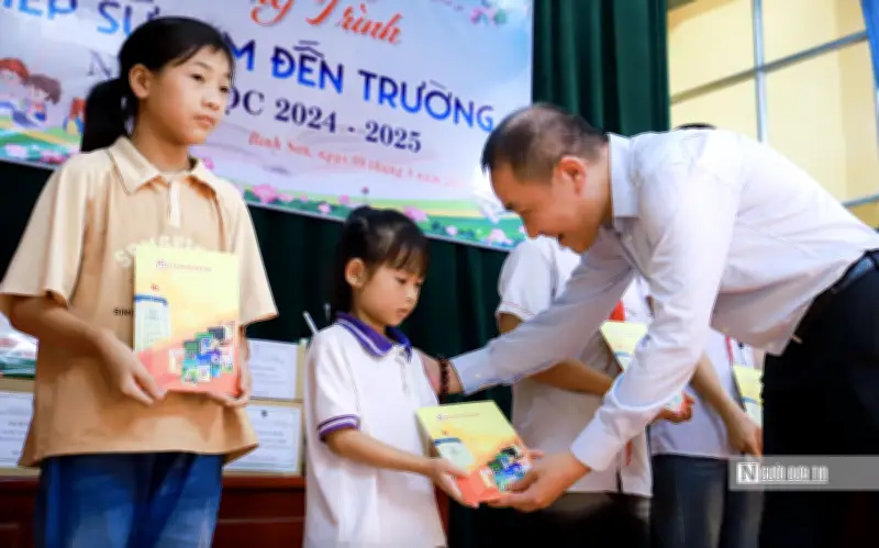 25 năm Đời sống và Pháp luật: Hành trình thiện nguyện lan tỏa yêu thương khắp biên cương