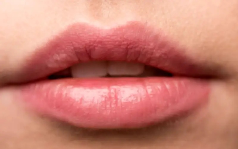 3 Bí Quyết Tự Nhiên Giúp Trị Thâm Và Phục Hồi Sắc Môi Hồng Hào