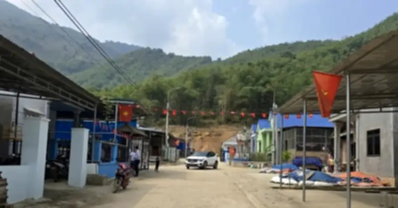 36 hộ dân Thanh Hóa mòn mỏi chờ hỗ trợ làm nhà tại khu tái định cư bản Sạy