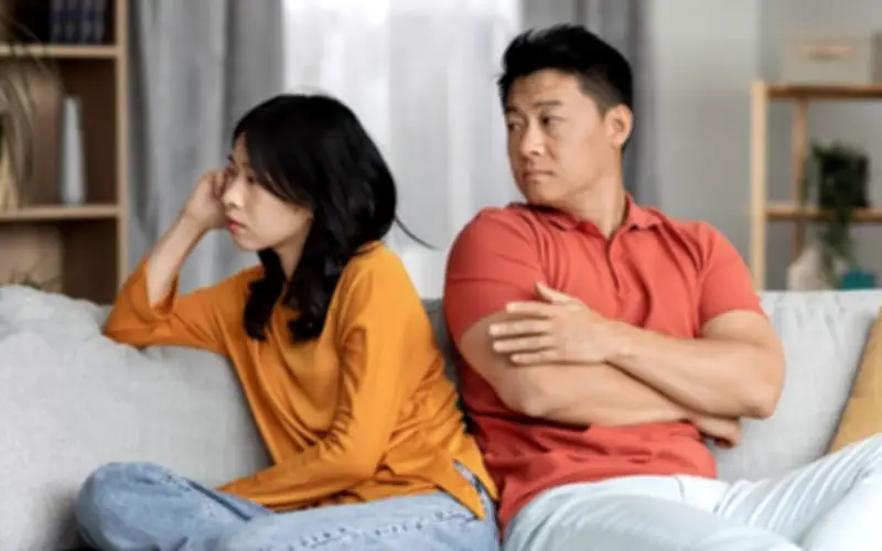 6 Kiểu Người Yêu Hút Cạn Năng Lượng: Càng Yêu Lâu Càng Kiệt Sức