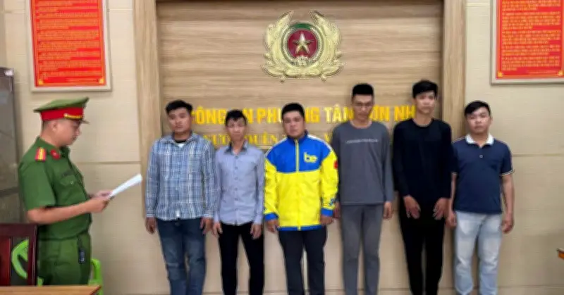 8 Thanh Niên Bị Khởi Tố Vì Ẩu Đả Tại Quán Cà Phê Do Mâu Thuẫn Trên Facebook