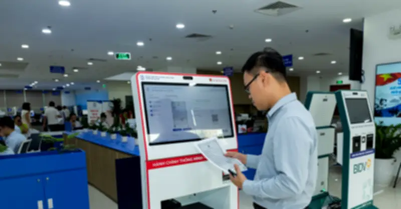 Agribank tiên phong chuyển đổi số với Kiosk thông minh tại Hà Nội và Thanh Hóa