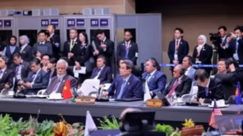 AMRO: Khu vực ASEAN+3 có vị thế tốt để vượt qua cú sốc năng lượng, dự báo tăng trưởng 4% giai đoạn 2026-2027