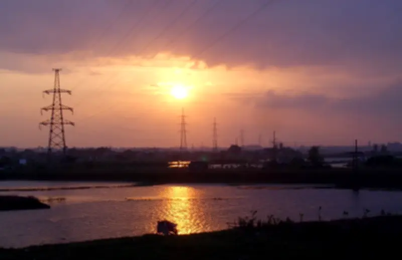 An ninh năng lượng mùa nắng nóng: Tăng tiết kiệm và điều hành linh hoạt