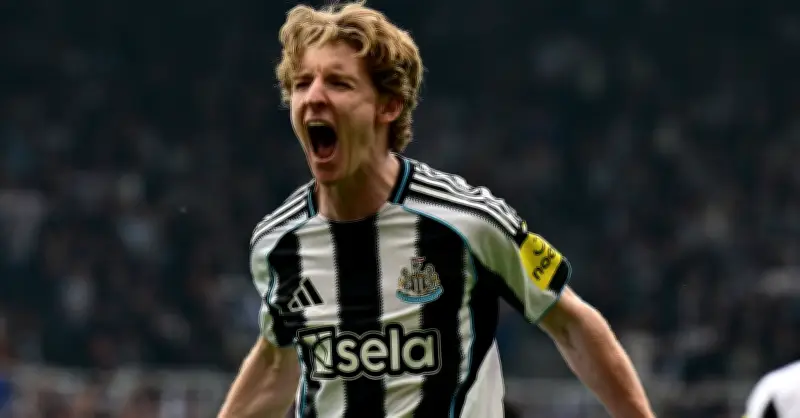 Anthony Gordon có thể phá kỷ lục chuyển nhượng MU với giá 100 triệu bảng