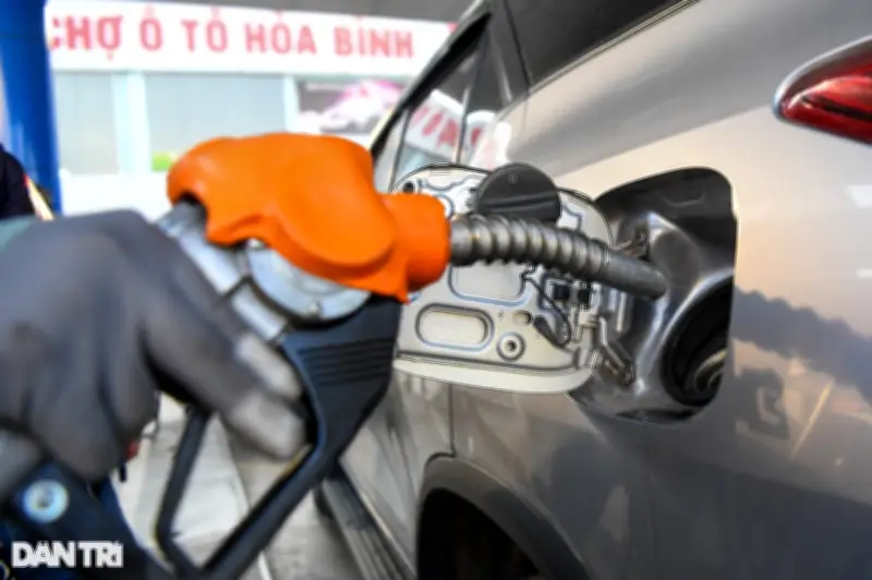 Bộ Công Thương khẩn cấp ngăn chặn nạn buôn lậu xăng dầu qua biên giới