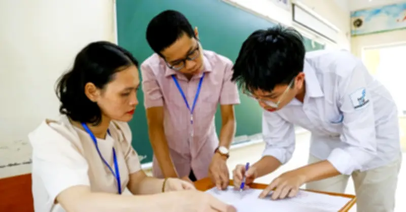 Bộ GD&ĐT lên tiếng về tình trạng thí sinh 27 điểm vẫn trượt đại học