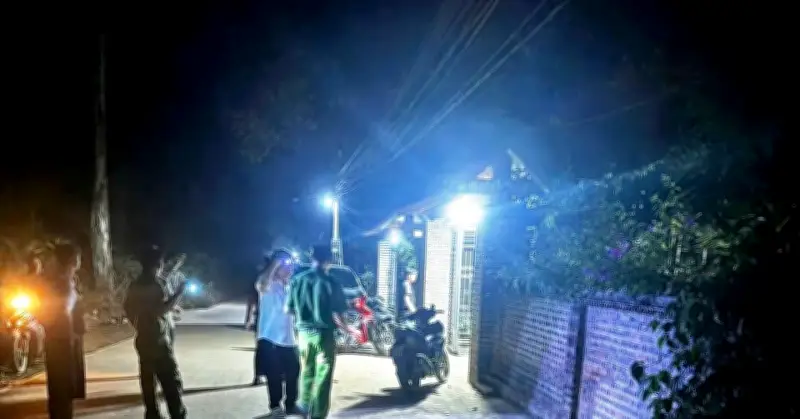 Bé gái 5 tháng tuổi bị bỏ rơi cùng tờ giấy đỏ, hoàn cảnh gia đình khó khăn