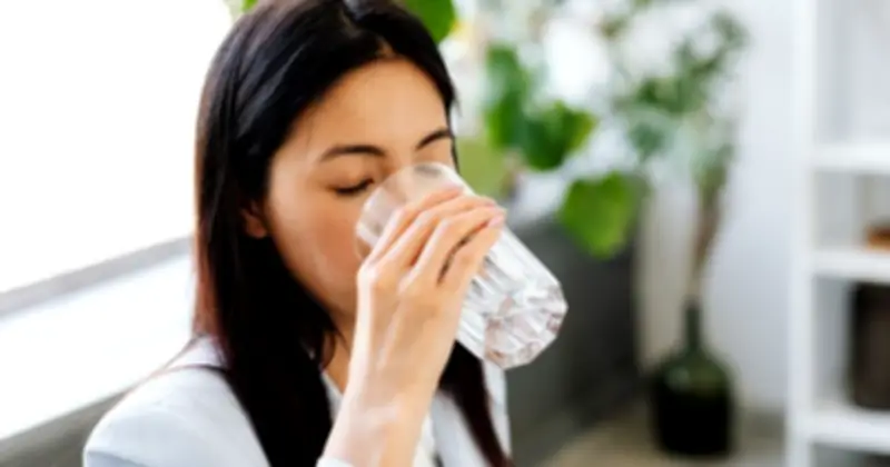 Bí Kíp Giải Nhiệt Mùa Nóng Cho Dân Văn Phòng: Thực Đơn Thanh Mát Và Ưu Đãi Hấp Dẫn