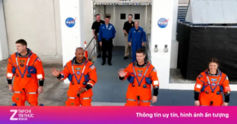 Bí ẩn bộ đồ cam Artemis II: Công nghệ sinh tồn tối tân cho phi hành gia