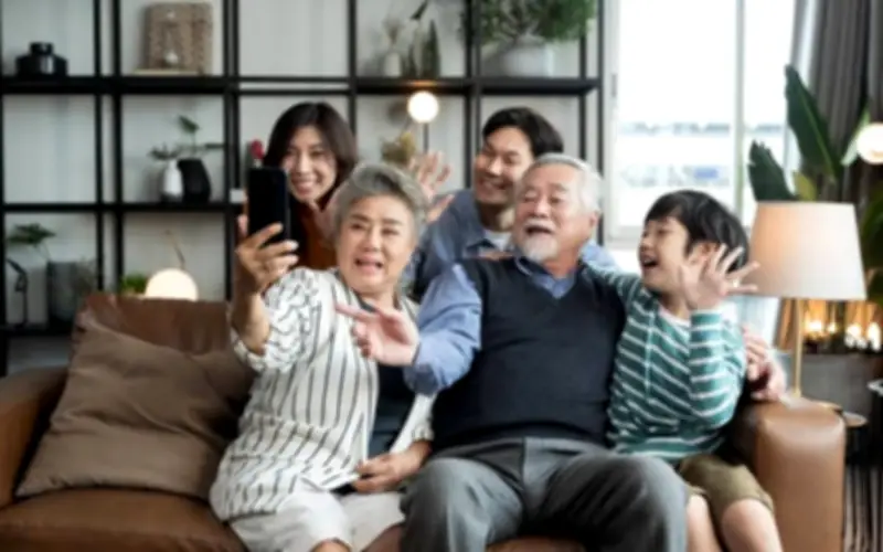 Bí quyết sống thọ và hạnh phúc tuổi già không nằm ở bạc tiền mà ở 5 chữ này