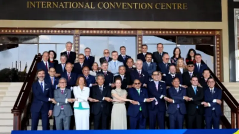 Bộ trưởng Ngoại giao Lê Hoài Trung dự Hội nghị ASEAN-EU lần thứ 25