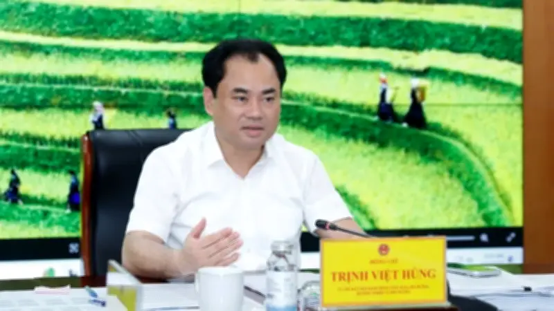 Bộ trưởng Trịnh Việt Hùng yêu cầu đẩy mạnh cải cách thủ tục hành chính và bảo đảm chất lượng dự án luật