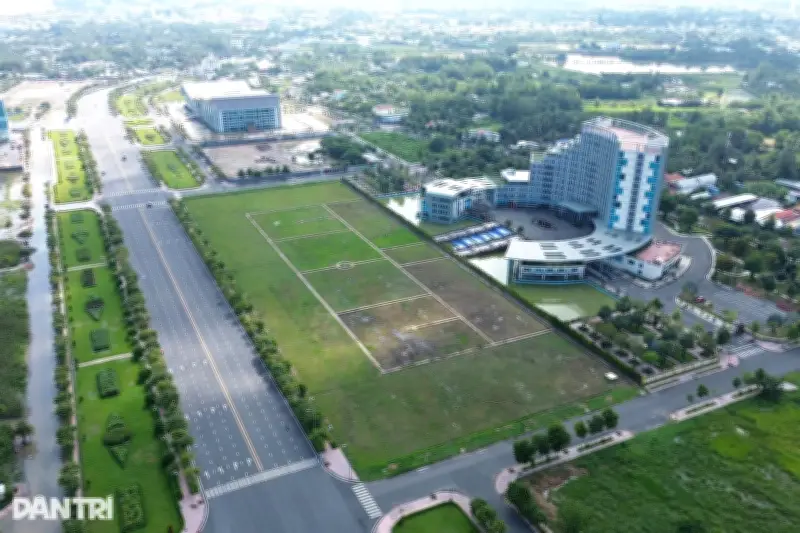 Bộ Xây dựng thúc giục Vĩnh Long giải phóng mặt bằng nút giao cao tốc Bảo Kỳ