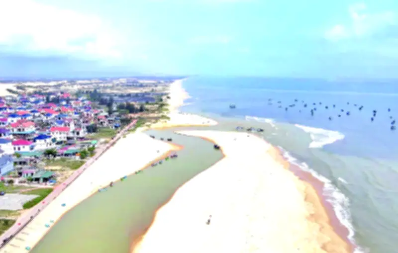 Bồi lấp cửa biển miền Trung: Ngư dân bế tắc, sinh kế bấp bênh