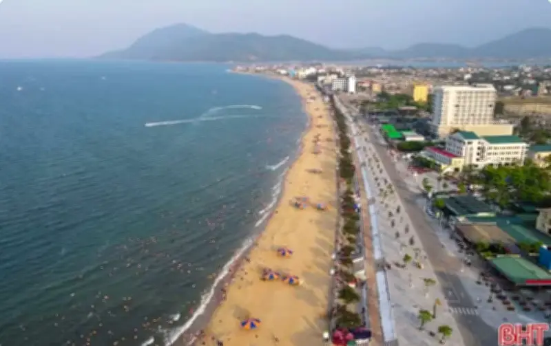 Biển Thiên Cầm: Tiếng đàn trỗi nổi quê hương Hà Tĩnh