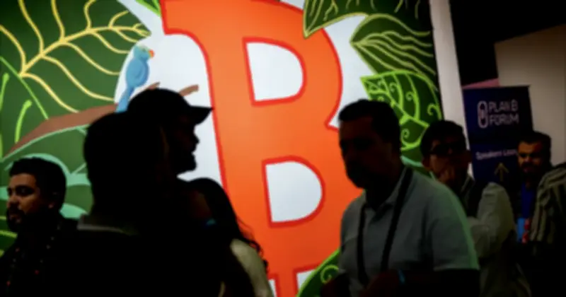 Bitcoin tăng 0,7%, tiến gần mốc 80.000 USD nhờ dòng vốn ETF và tổ chức