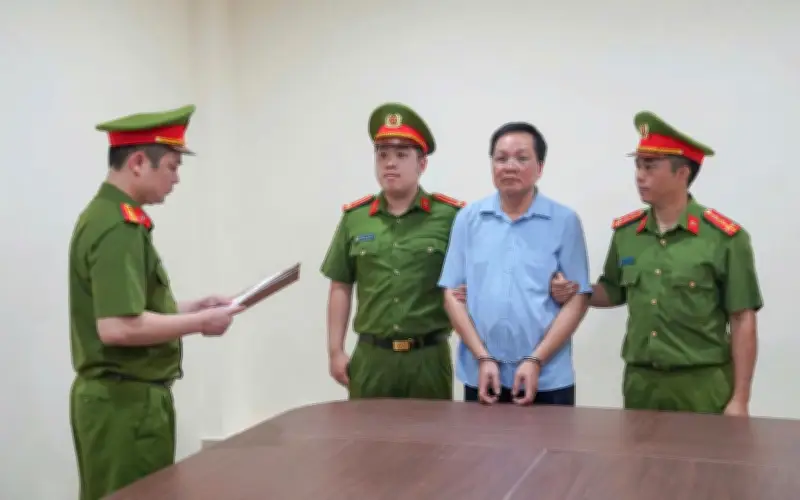Bốn Cán Bộ Phú Thọ Bị Bắt Tạm Giam Vì Trục Lợi Từ Suất Ăn Người Yếu Thế