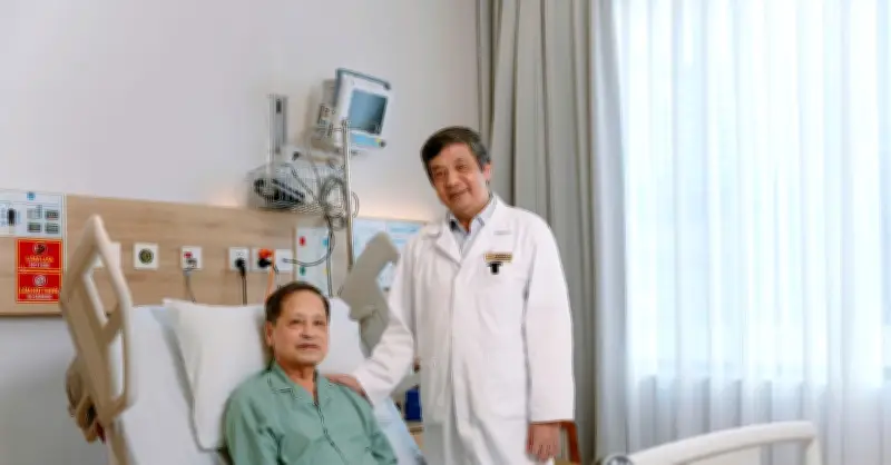 Bệnh nhân 75 tuổi suy thận nặng được can thiệp tim mạch thành công với lượng cản quang tối thiểu