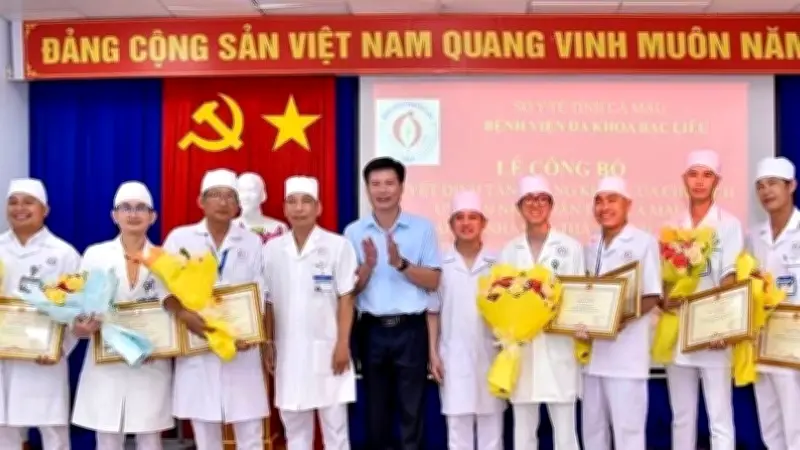 Bệnh viện Bạc Liêu vinh danh ê-kíp cứu sống bệnh nhân thủng tim