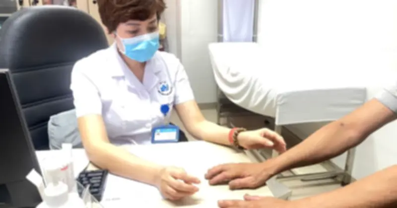 Bệnh viện Da Liễu Trung ương cảnh báo: Số ca khám tăng 10-20% ngay tuần đầu nắng nóng