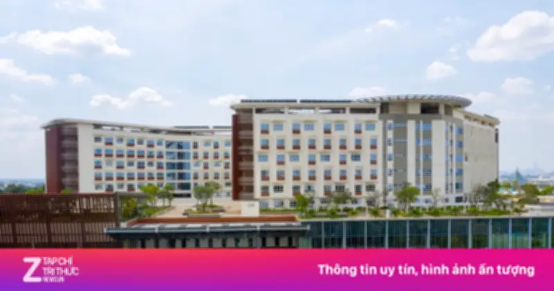 Bệnh viện Ung Bướu TP.HCM đón nhận Huân chương Lao động hạng Nhất