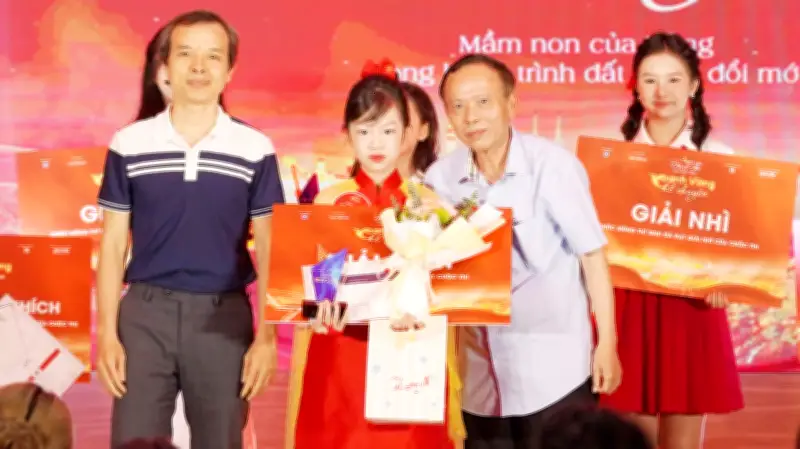 Bảo Anh chinh phục giải nhất cuộc thi diễn giả nhí Oanh Vàng với bí kíp ghi nhớ độc đáo