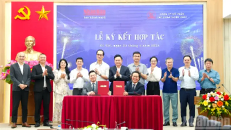Báo Nhân Dân và Tập đoàn Thiên Khôi ký kết hợp tác chiến lược về chuyển đổi số