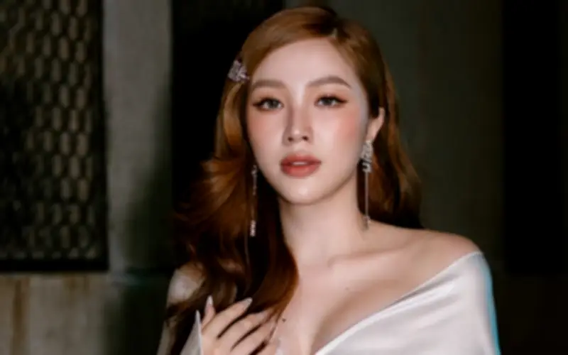 Bảo Thy Vóc Dáng Nuột Nà, Mặc Gợi Cảm Ngày Càng Cuốn Hút