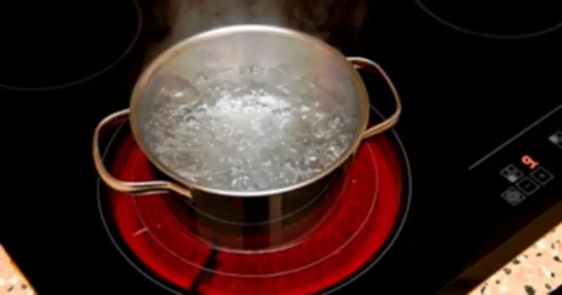 Bếp Hồng Ngoại: Tiện Nghi Nhưng Tiềm Ẩn Hạn Chế Và Cảnh Báo An Toàn Quan Trọng