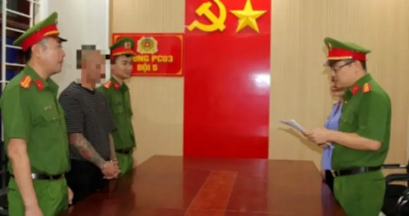 Bắt giữ đối tượng sản xuất, kinh doanh thuốc hen suyễn giả tại Nghệ An