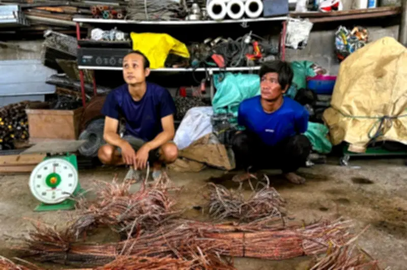 Bắt hai đối tượng cắt trộm cáp điện trên cao tốc Bến Lúc - Long Thành