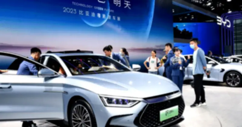 BYD Cắt Giảm 10% Lao Động, Lợi Nhuận Sụt Giảm Trong Bối Cảnh Cạnh Tranh Khốc Liệt