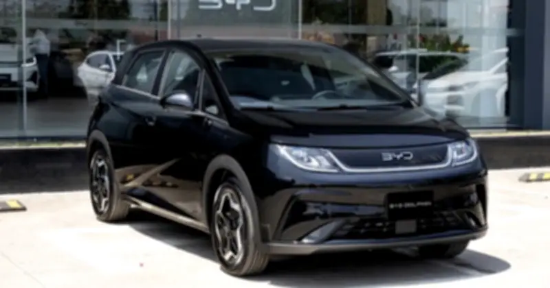 BYD Dolphin 2026 Chính Thức Về Việt Nam: Giá Sốc 499 Triệu, Nâng Cấp Toàn Diện