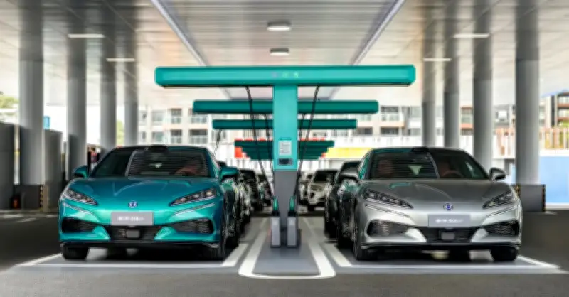 BYD Khoe Công Nghệ Sạc Siêu Nhanh, BMW Cảnh Báo Chi Phí 'Ăn' Lợi Nhuận