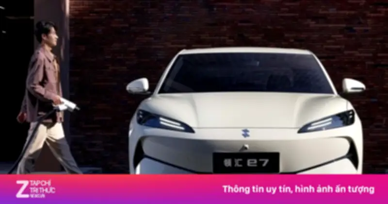 BYD Miễn Phí Sạc Một Năm Cho Xe Điện Linghui e7 Chạy Dịch Vụ Taxi