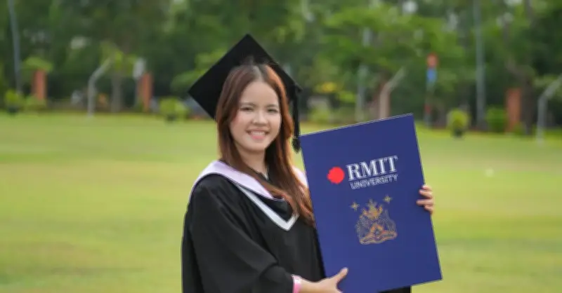 Cô gái Gia Lai tốt nghiệp xuất sắc RMIT với hành trình từ cao nguyên đến tài chính tạo tác động