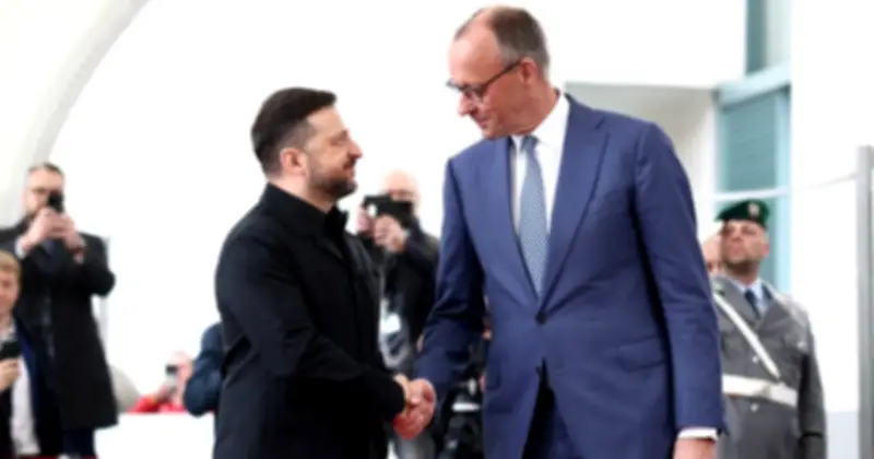 Đức ủng hộ Ukraine giảm số nam giới ra nước ngoài, ký thỏa thuận quốc phòng mới