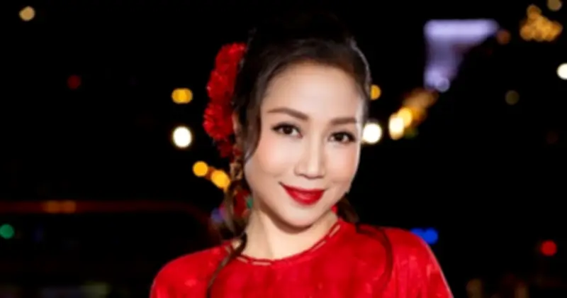 Ốc Thanh Vân khoe ảnh nóng bỏng bên Trần Ngọc Vàng, phim 'Heo năm móng' thu hơn 41 tỉ