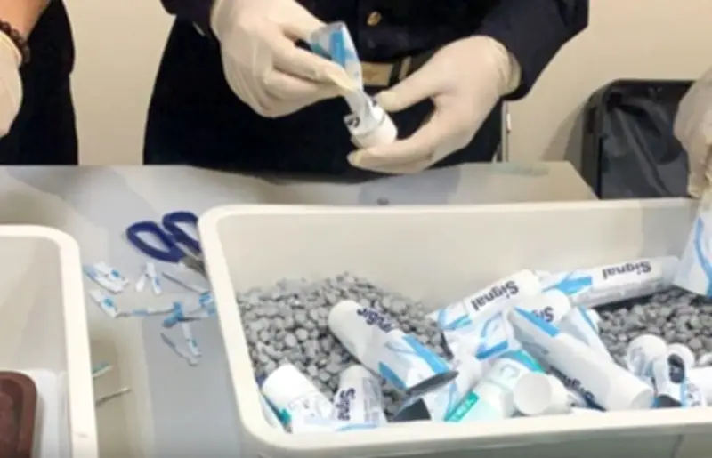 Ca sĩ Chi Dân nằm trong nhóm 227 bị can thuộc chuyên án vận chuyển ma túy từ Pháp về Việt Nam