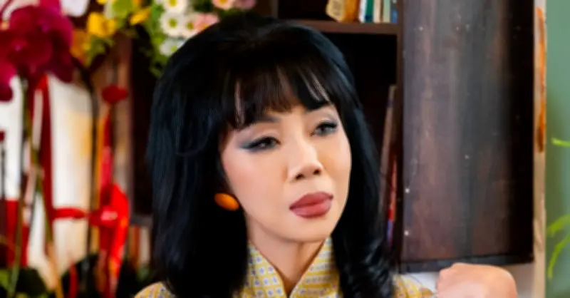 Ca sĩ Đoàn Trường chia sẻ cách sống khôn ngoan để tránh ồn ào như MC Trác Thúy Miêu