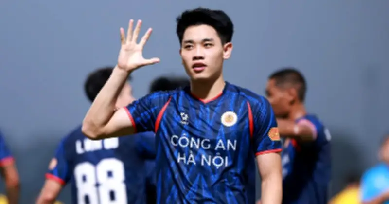 CAHN Thắng Chật Vật 1-0 Trước PVF-CAND Ở Vòng 18 V-League 2025/26