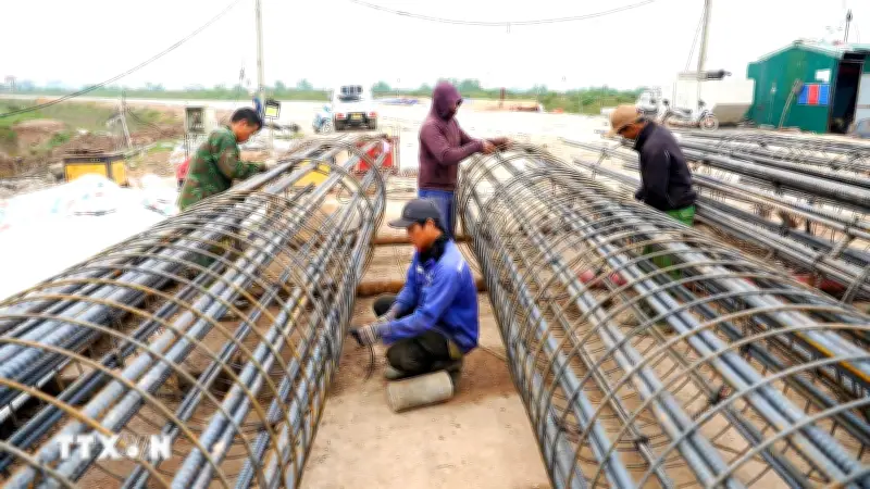 Các địa phương tăng cường kiểm soát giá vật liệu, đảm bảo tiến độ công trình