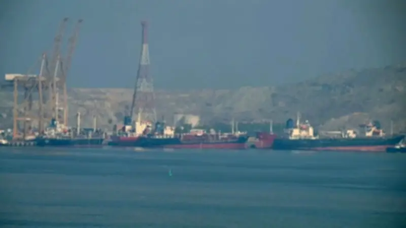 Các Nước Phương Tây Họp Khẩn, Tìm Giải Pháp Mở Lại Eo Biển Hormuz Bị Phong Tỏa