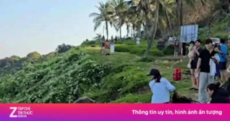 Chủ quán cà phê ở Sơn Trà ném ghế xuống vực để tránh kiểm tra an toàn phòng cháy