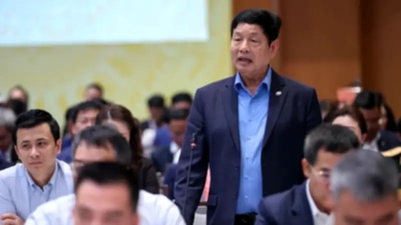 Chủ tịch FPT cảnh báo 'cơn sóng thần' biến động toàn cầu và kêu gọi doanh nghiệp Việt bứt phá