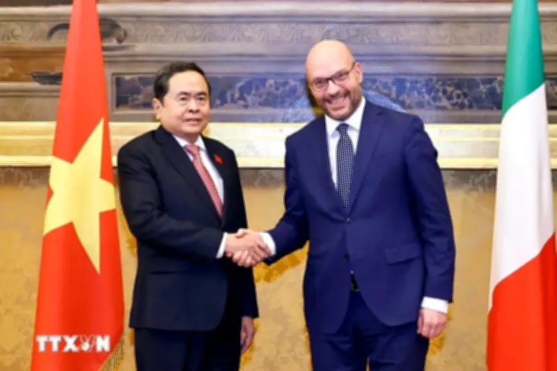 Chủ tịch Quốc hội Trần Thanh Mẫn hội đàm với Chủ tịch Hạ viện Italy
