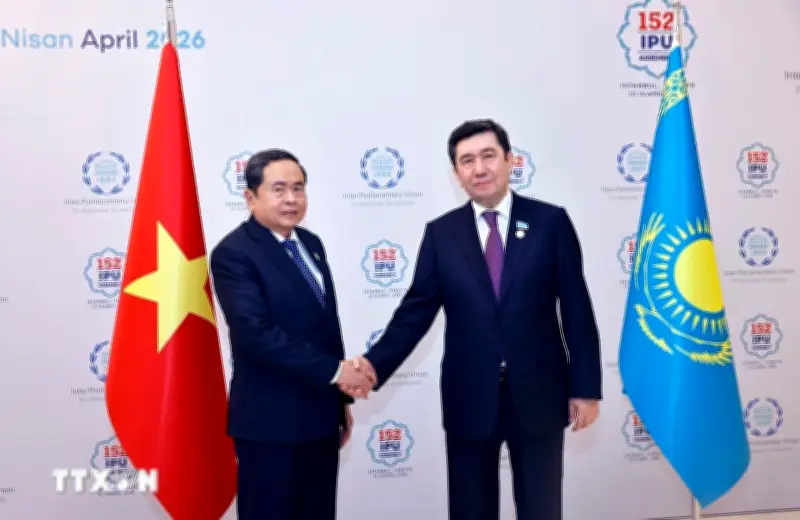 Chủ tịch Quốc hội Trần Thanh Mẫn tiếp Chủ tịch Hạ viện Kazakhstan