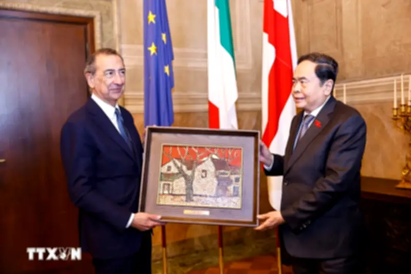 Chủ tịch Quốc hội Trần Thanh Mẫn tiếp Thị trưởng thành phố Milan, Ý