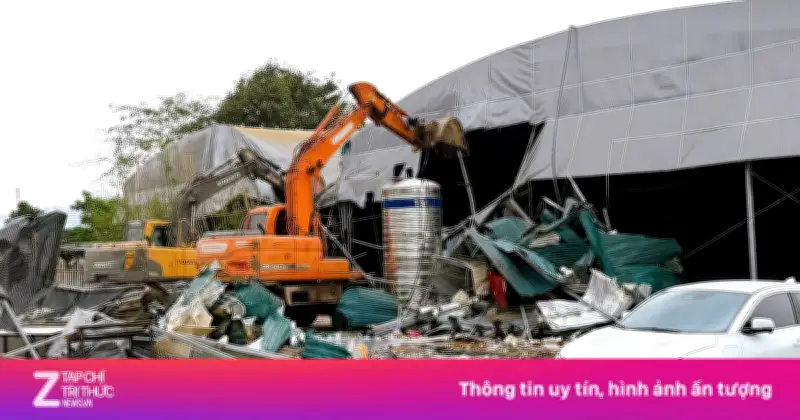 Chủ đầu tư 22 sân pickleball lớn nhất Hà Nội bị cưỡng chế tháo dỡ sau khi không chấp hành phạt 140 triệu đồng